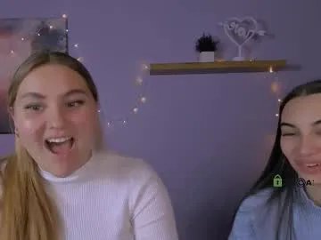 dina_bloom from Chaturbate