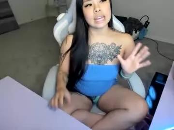 dolllface from Chaturbate