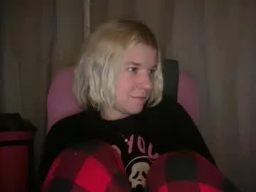 ebony8ivory from Chaturbate