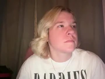 ebony8ivory from Chaturbate