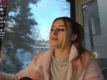 ella_vee from Chaturbate