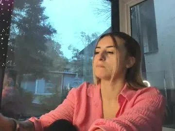 ella_vee from Chaturbate