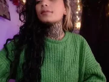 ema_ploxx from Chaturbate
