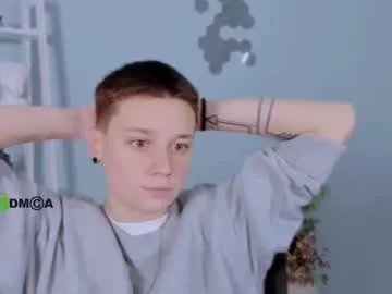 emi_fade from Chaturbate