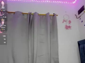 emmie_bunny on Chaturbate 