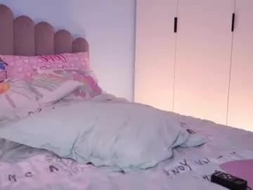 Naked Room entya 