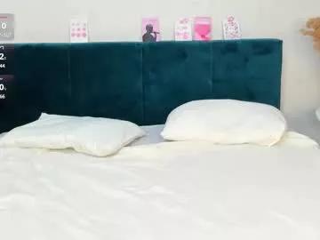 esme_runn from Chaturbate