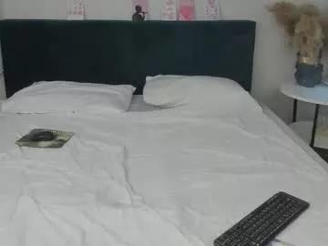 esme_runn from Chaturbate