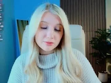 evacadooo from Chaturbate