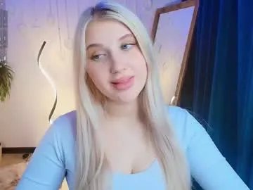 evacadooo from Chaturbate