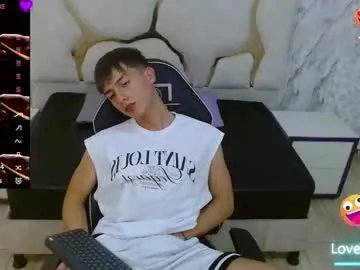 evan_tay from Chaturbate