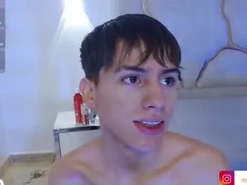 evan_tay from Chaturbate