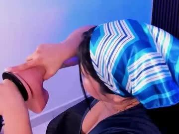 Giiabloom from Chaturbate