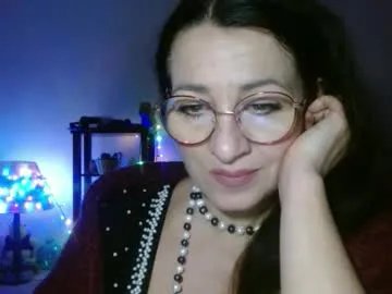 ginaoneon from Chaturbate