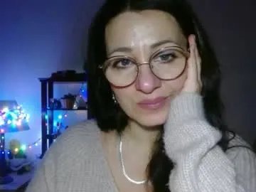 ginaoneon from Chaturbate