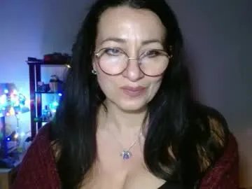 ginaoneon from Chaturbate