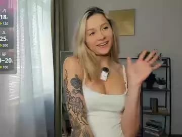 Naked Room glossybabe_ 