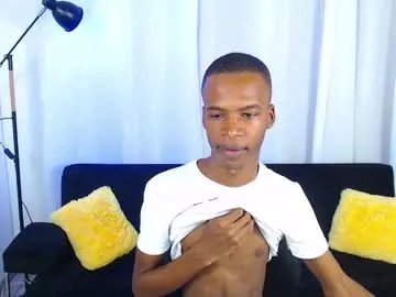 gusy_18 from Chaturbate