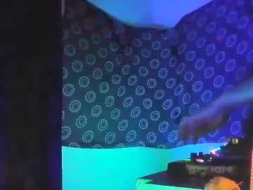 guyst049 from Chaturbate