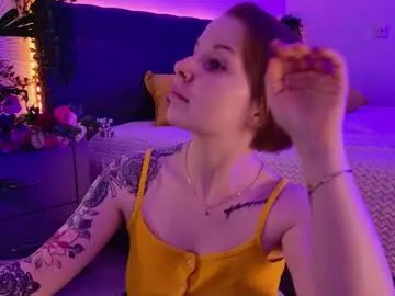 gwenhilton from Chaturbate