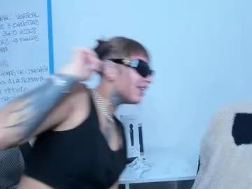 gyal_8_ from Chaturbate