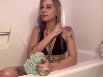 Hell0k1tty666 from Chaturbate