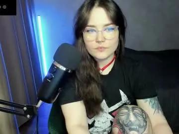 Hell_hotline from Chaturbate