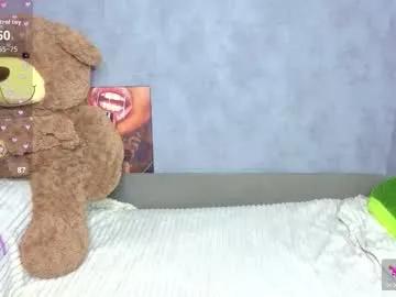 Hellen__moore from Chaturbate