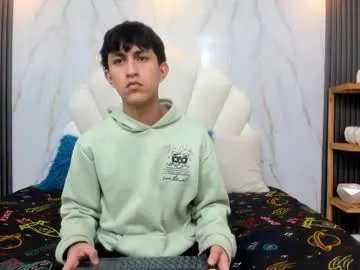 hoot_booys_ from Chaturbate