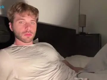 hot8pack01 from Chaturbate