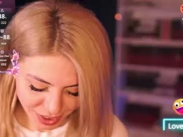 idontlikeguccibelts from Chaturbate