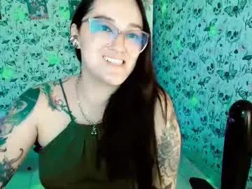 Issis_demon from Chaturbate