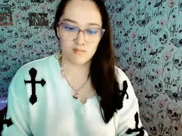 Issis_demon from Chaturbate