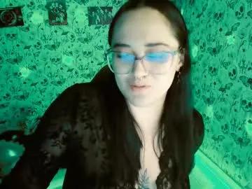 Issis_demon from Chaturbate