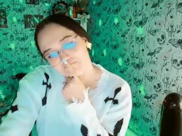 Issis_demon from Chaturbate