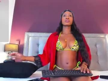 Issyrosse from Chaturbate