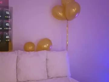 Naked Room jade_paris 