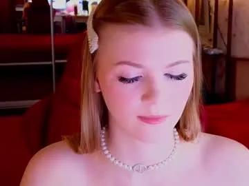 Jennykiss11 from Chaturbate