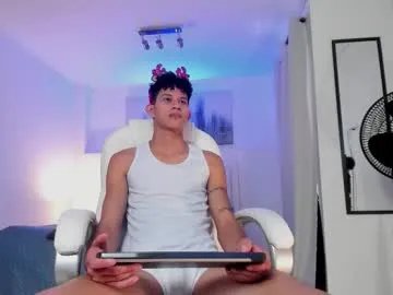 kamisuarezz from Chaturbate