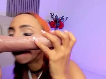 Naked Room kelsey_foxyy 