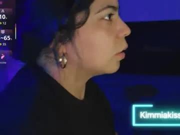 Kimmiakiss22 from Chaturbate