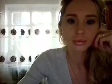 Kissandbelle from Chaturbate