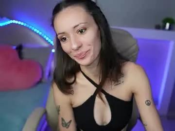 Naked Room kittyslina 