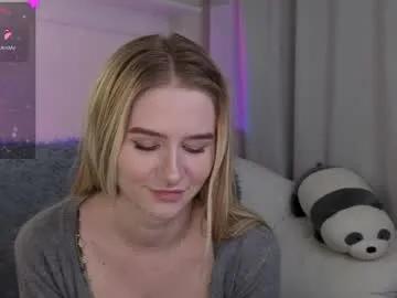 Koketka19 from Chaturbate