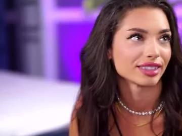 lalaroze from Chaturbate