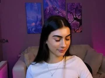 Laratiz from Chaturbate