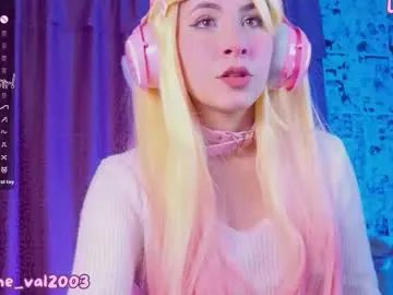 lenneval from Chaturbate