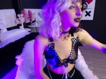 Naked Room lilith_vamp 