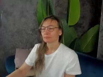 lillian_white1 from Chaturbate
