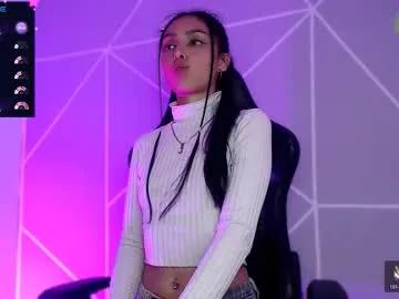 Lilylouisee_ from Chaturbate